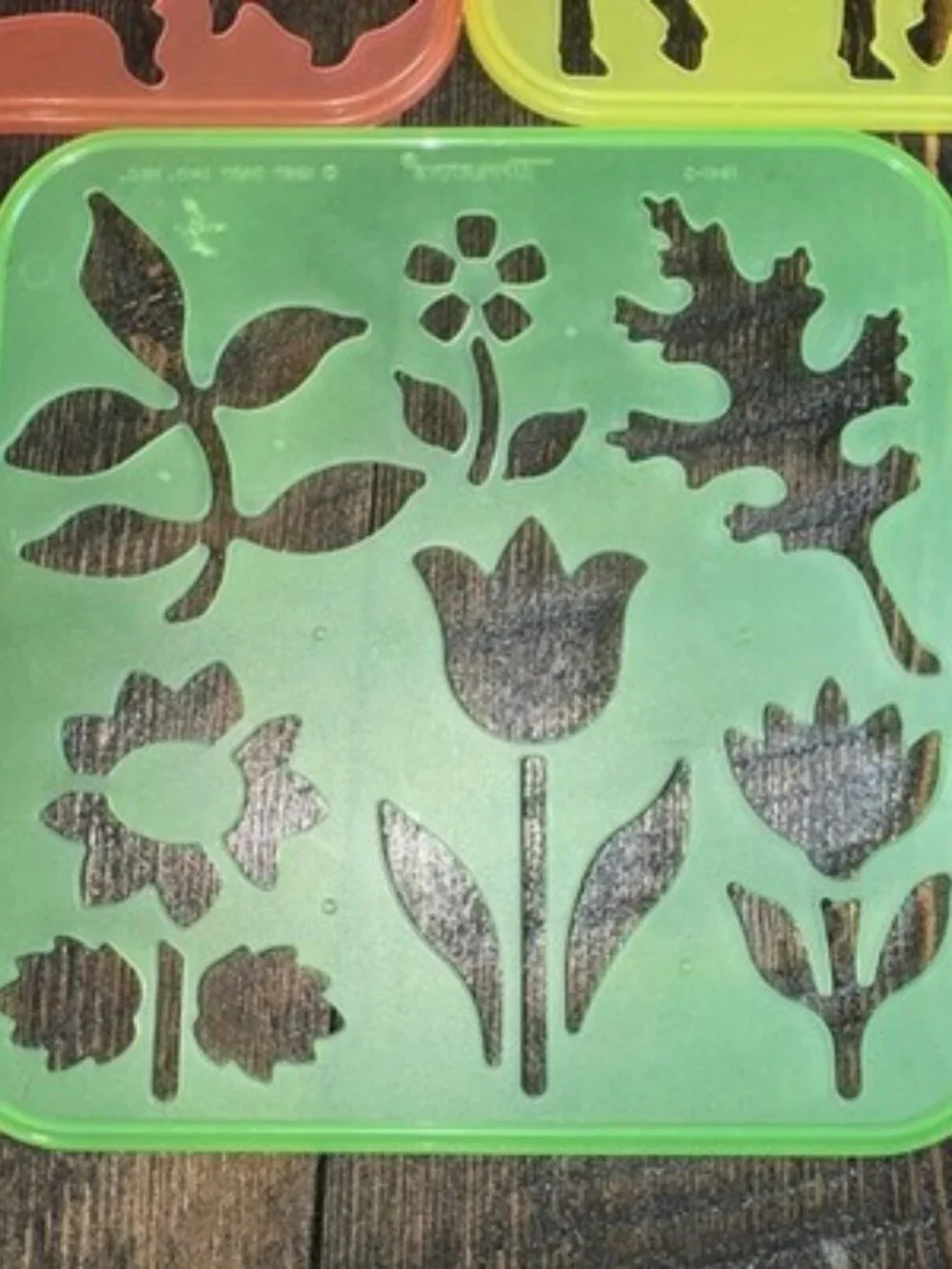 1987 VTG Set Of 5 Tupperware Tuppertoys Art Shapes Stencil Train Dog Fish Flower